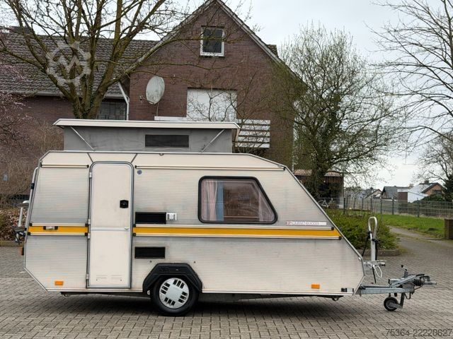 Lakókocsi KIP Kompakt KK 400 EK Wohnwagen Hubdach Küche