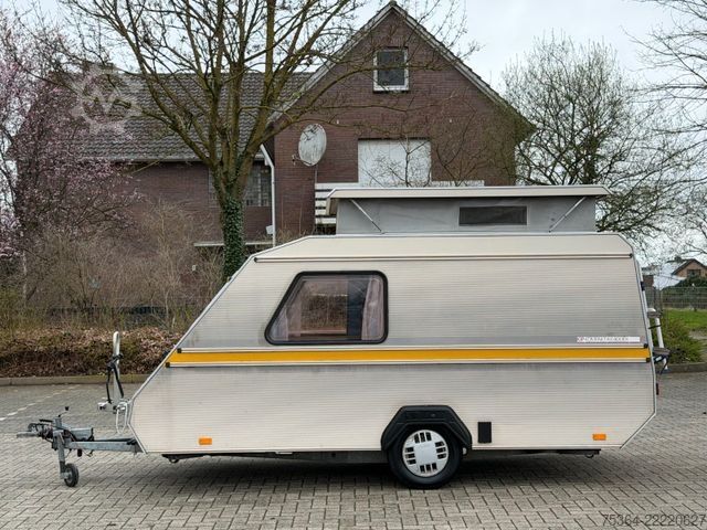 Lakókocsi KIP Kompakt KK 400 EK Wohnwagen Hubdach Küche