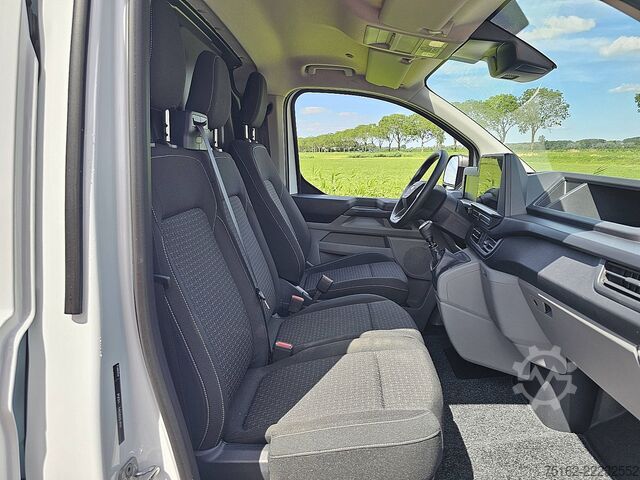 High-roof van FORD TRANSIT CUSTOM 2.0 L1H1 BPM-Vrij TREND!