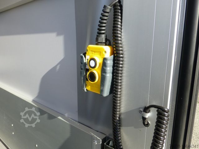 Ponyvával szerelt furgon RENAULT NEW Master Pritsche Plane LBW Premium 2025