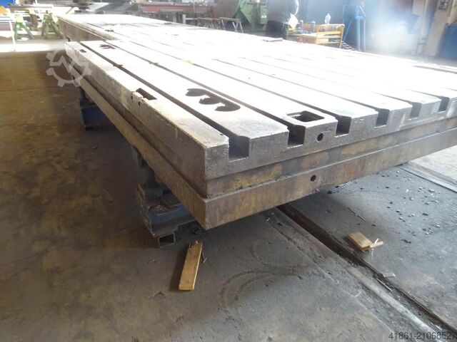 T-Nutenplatte mit Untergestell UNBEKANNT 3000 x 2500 mm