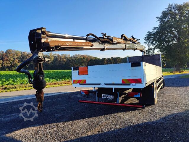  MAN TGM 18.250 Open box + HIAB 166-3