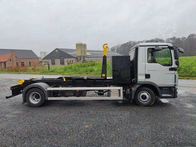  MAN TGL 12.250 with NEW Containersystem / Hooklift ...