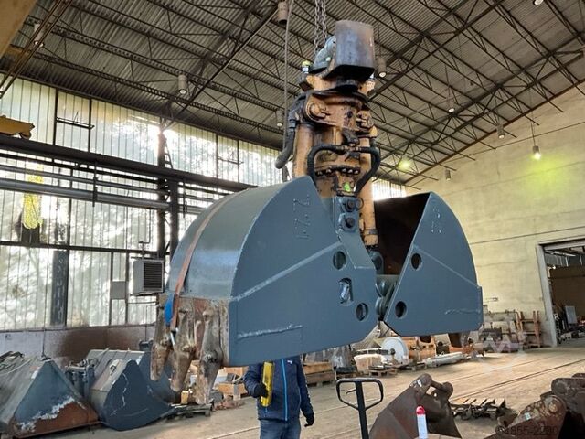 Overig LIEBHERR GM8 mit geteilten Schalenträger / 600mm
