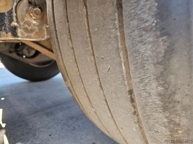 Tipper semitrailer KEMPF SKM * KIPPMULDE * LIFT * VOLLLUFT *