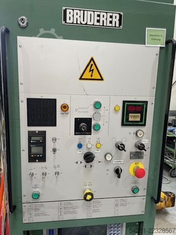 Automatische ponsmachine BRUDERER BSTA41H