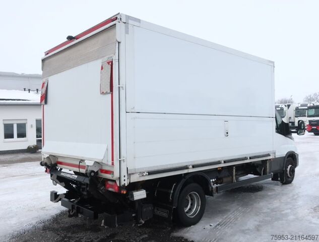 Samochód do przewozu napojów Iveco 70 C 18 Daily Getränke Schwenkwand LBW Klima