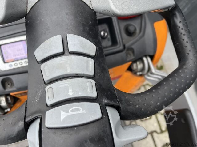 Stand-on gaffeltruck Still EXV-SF16l