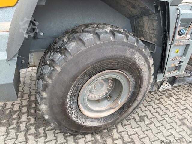 Hjullæsser LIEBHERR L566 XPower Radlader 27,5 Ton *11.900 h *Waage