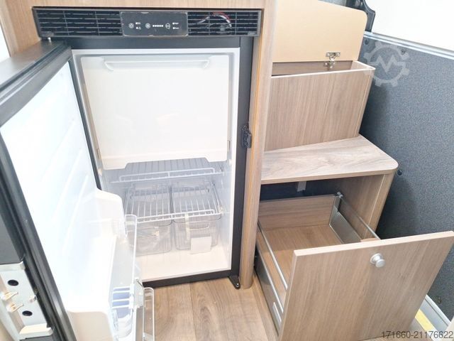 Lakóautó CARADO pro CV 541