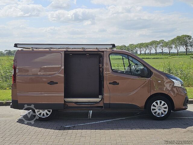 Yüksek tavanlı istasyon vagonu RENAULT TRAFIC