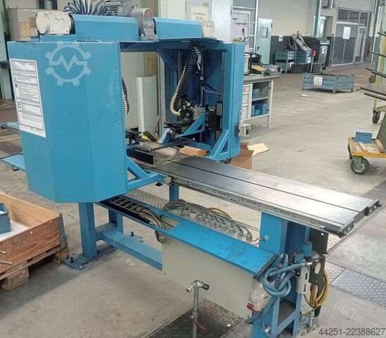  WEBER Konstruktion Maschinenbau GmbH Montagetisch