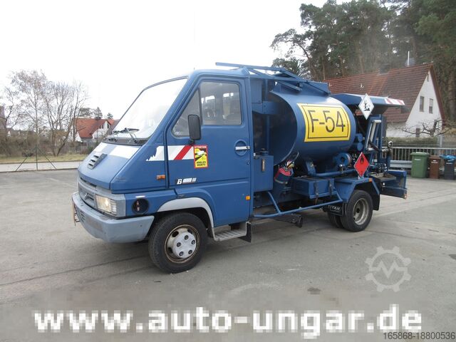 Släpvagn med tank Renault B110 Titan Aviation AVGas Refueller Jet