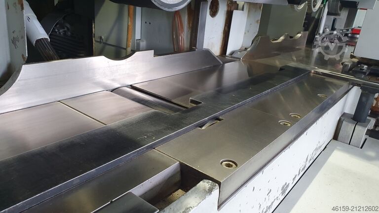 Moulder WEINIG POWERMAT 1200 (6 SPINDLE  50mm)