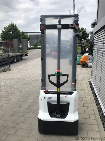 Pallet Stackers Bobcat LSM12N NEUGERÄT!!!
