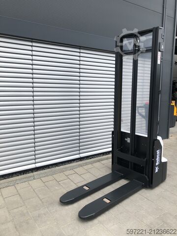 Στοιβαχτές παλετών Bobcat LSM12N NEUGERÄT!!!