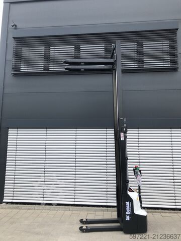 Pallet Stackers Bobcat LSM12N NEUGERÄT!!!