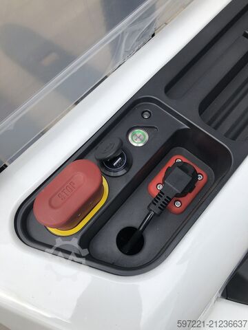 Pallet Stackers Bobcat LSM12N NEUGERÄT!!!