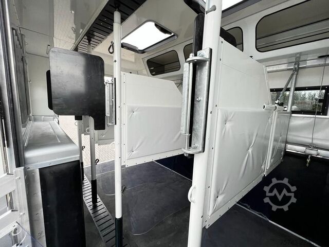 Kreaturvogn MERCEDES-BENZ ATEGO 1530 TT-XL  5 Pferde POP-OUT