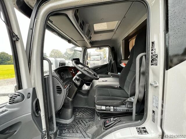 Kreaturvogn MERCEDES-BENZ ATEGO 1530 TT-XL  5 Pferde POP-OUT