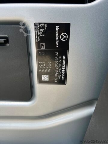 Yüksek tavanlı panelvan MERCEDES-BENZ Sprinter 215 9G-TR HOCH+LANG KLIMA 3-SITZ KAMERA