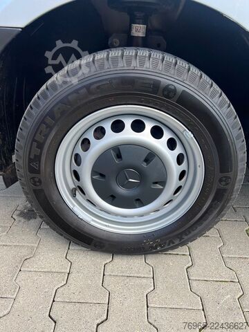 Yüksek tavanlı panelvan MERCEDES-BENZ Sprinter 215 9G-TR HOCH+LANG KLIMA 3-SITZ KAMERA