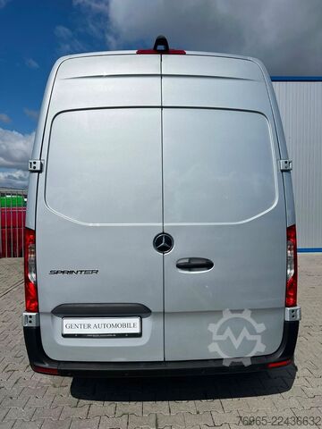 Panelvan MERCEDES-BENZ Sprinter 215 9G-TR HOCH+LANG KLIMA 3-SITZ KAMERA
