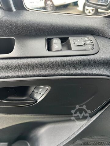 Panelvan MERCEDES-BENZ Sprinter 215 9G-TR HOCH+LANG KLIMA 3-SITZ KAMERA