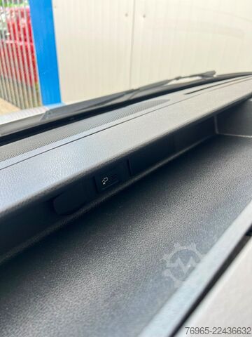 Panelvan MERCEDES-BENZ Sprinter 215 9G-TR HOCH+LANG KLIMA 3-SITZ KAMERA