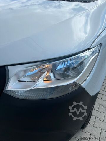 Panelvan MERCEDES-BENZ Sprinter 215 9G-TR HOCH+LANG KLIMA 3-SITZ KAMERA