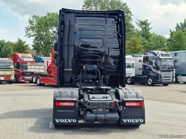 Standard-SZM Volvo FH 13.500 Globetrotter XL 4x2 - NEW - Full spec...