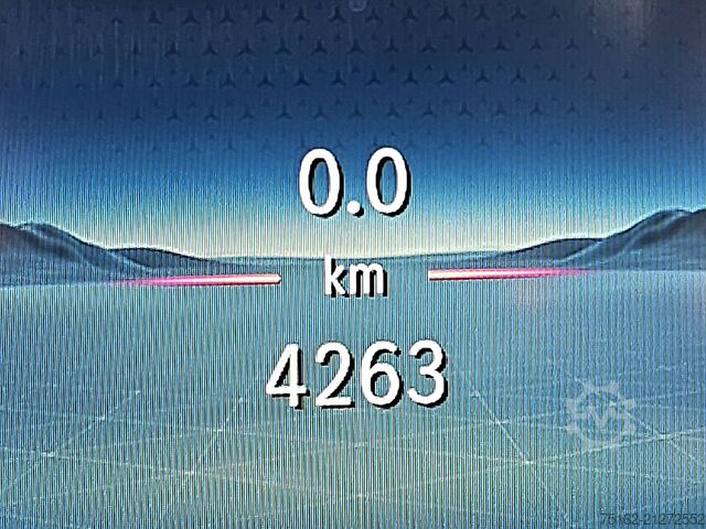 High-roof van MERCEDES-BENZ ESPRINTER L2H2 300 KM WLTP LED