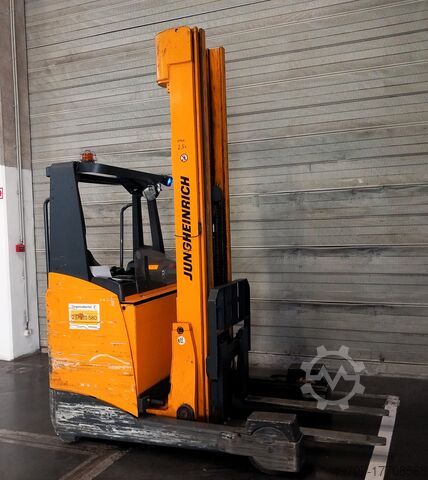 Šubmast viljuškar ETV 325, visina dizanja 7300 mm Jungheinrich ETV 325 2500kg 7400mm