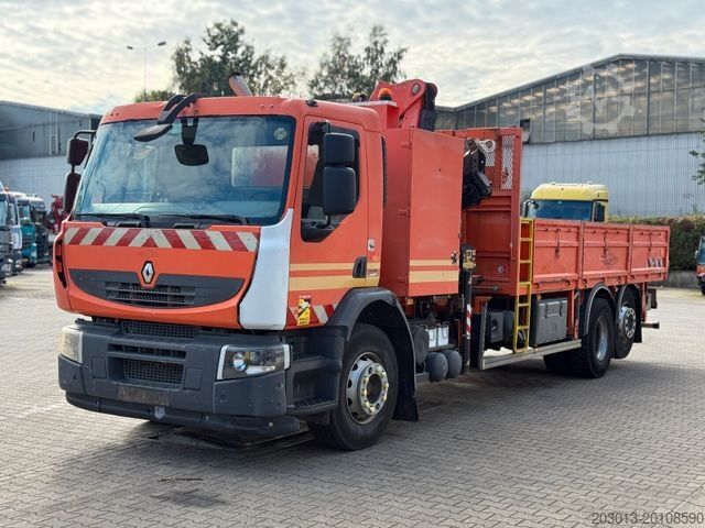 Vrachtauto met open laadbak RENAULT Premium Lander Pritsche mit Kran FASSI