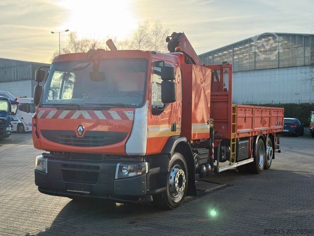 Flatbed truck RENAULT Premium Lander Pritsche mit Kran FASSI