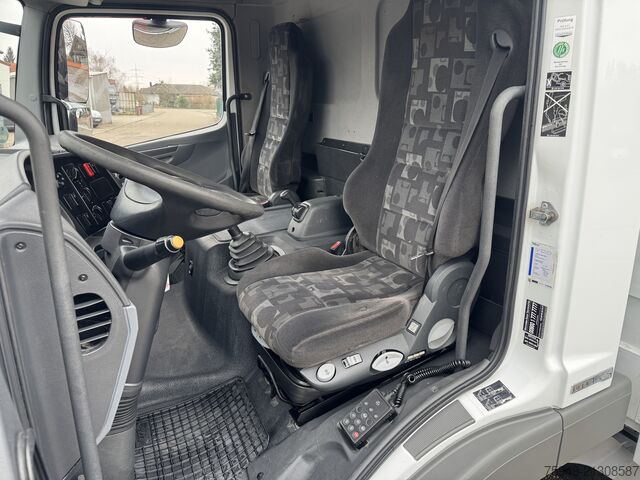 Atego 822 L flatbed 7.18 m, air conditioning, trailer hitch Mercedes-Benz Atego 822 L Pritsche 7,18m, Klima, AHK