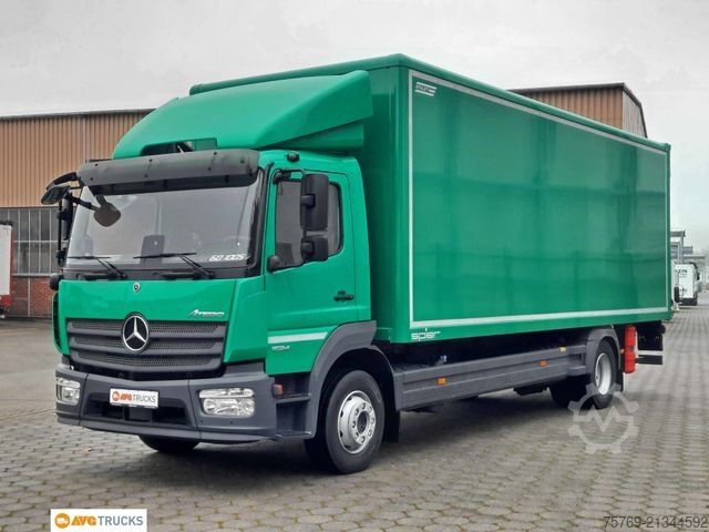 Autocarro con cassone MERCEDES-BENZ 1524 L Koffer 7,35 m mit Tür + LBW 2t