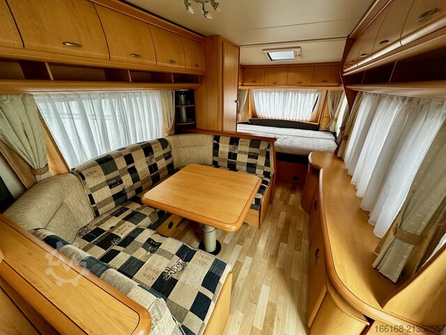 Karavan Hobby de Luxe 520