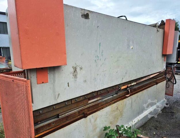 Kantpresse Beyeler Euro III 225 x 4100