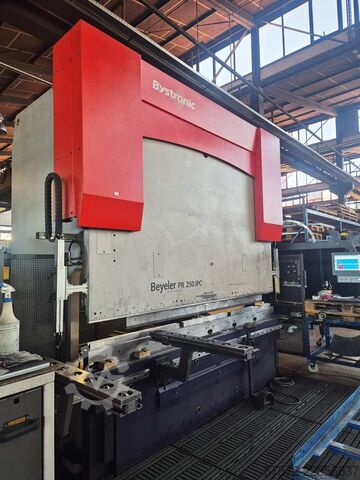 CNC-bøjningspresse Bystronic Beyeler PR 250 x 3100