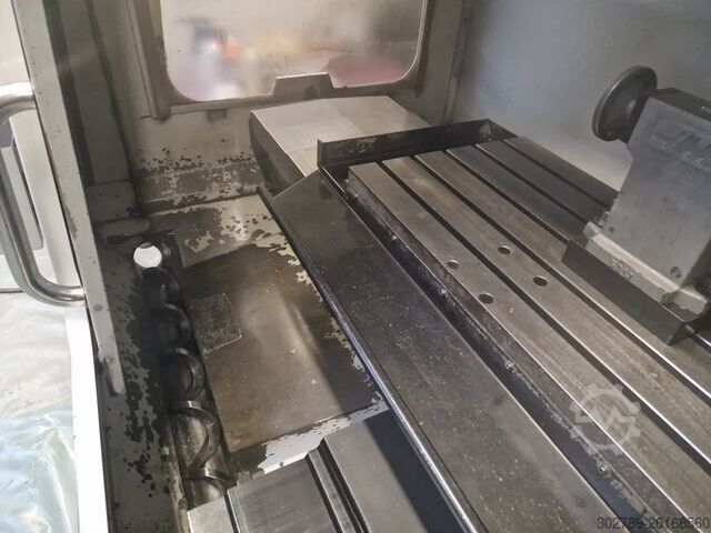 Vertikalni obradni centar sa četvrtom osom Haas VF-4SS HE