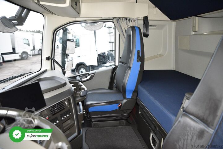 Standaard trekker VOLVO FH 460 Globetrotter XL Varios i-Save