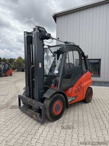 Chariot élévateur à fourche diesel Linde H50D-02