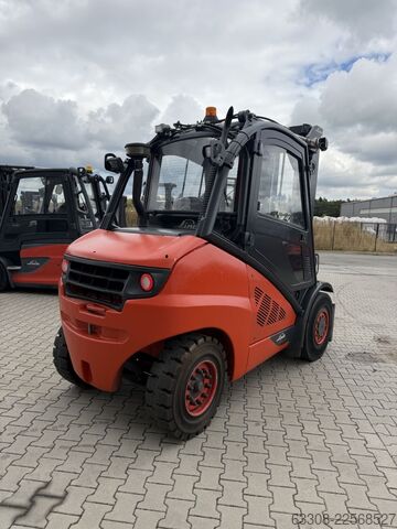 Chariot élévateur à fourche diesel Linde H50D-02