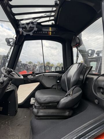 Chariot élévateur à fourche diesel Linde H50D-02