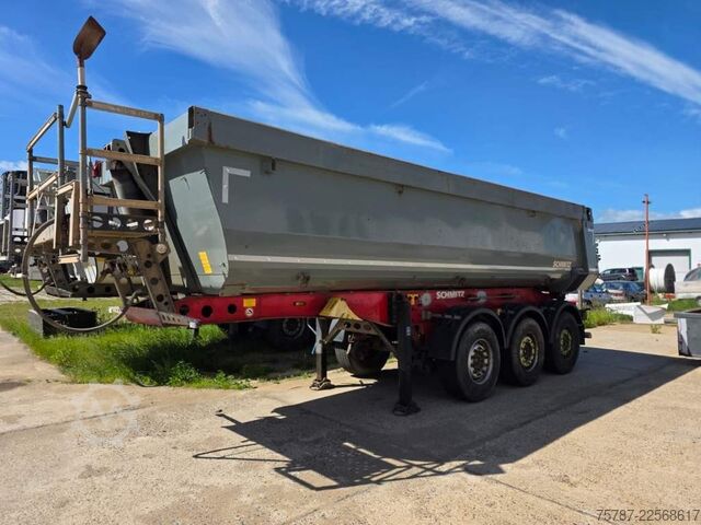 Kipper Auflieger SCHMITZ CARGOBULL ca. 26 cbm Hlabrund Hinterkipper, Lift