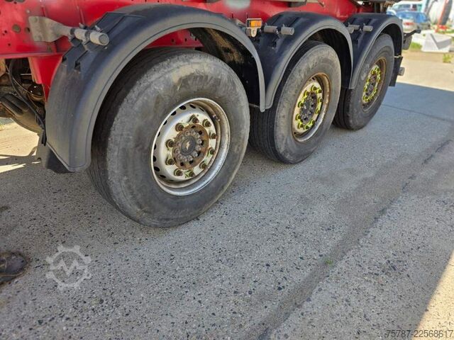 Kipper Auflieger SCHMITZ CARGOBULL ca. 26 cbm Hlabrund Hinterkipper, Lift