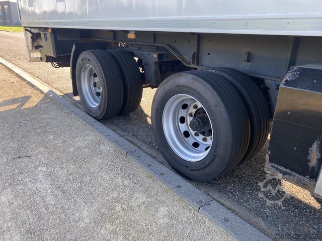 Kyld/fryst transport Pacton TBZ 233 2-Axle Fridge / Carrier Vector 1800 / L...