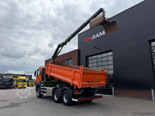 Camião basculante com grua MAN TGS 26.400 6x6 Kipper / Z kraan  Euro 6