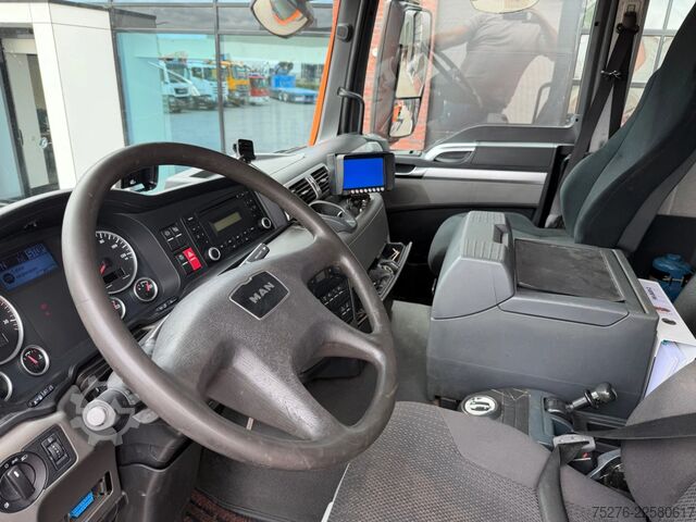 Camião basculante com grua MAN TGS 26.400 6x6 Kipper / Z kraan  Euro 6